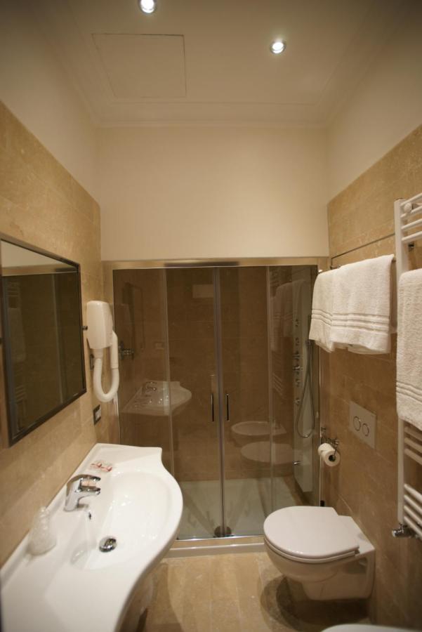 Vaticano Royal 2* Roma